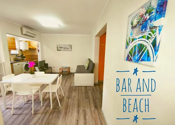 Bar And 公寓 *